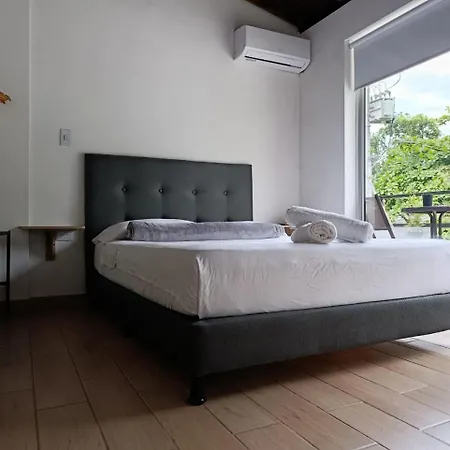 Cloud9 Hostel Medellín Exterior photo